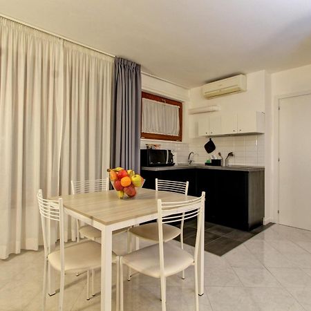 Fermata San Pietro - Appartamento Con Parcheggio โรม ภายนอก รูปภาพ