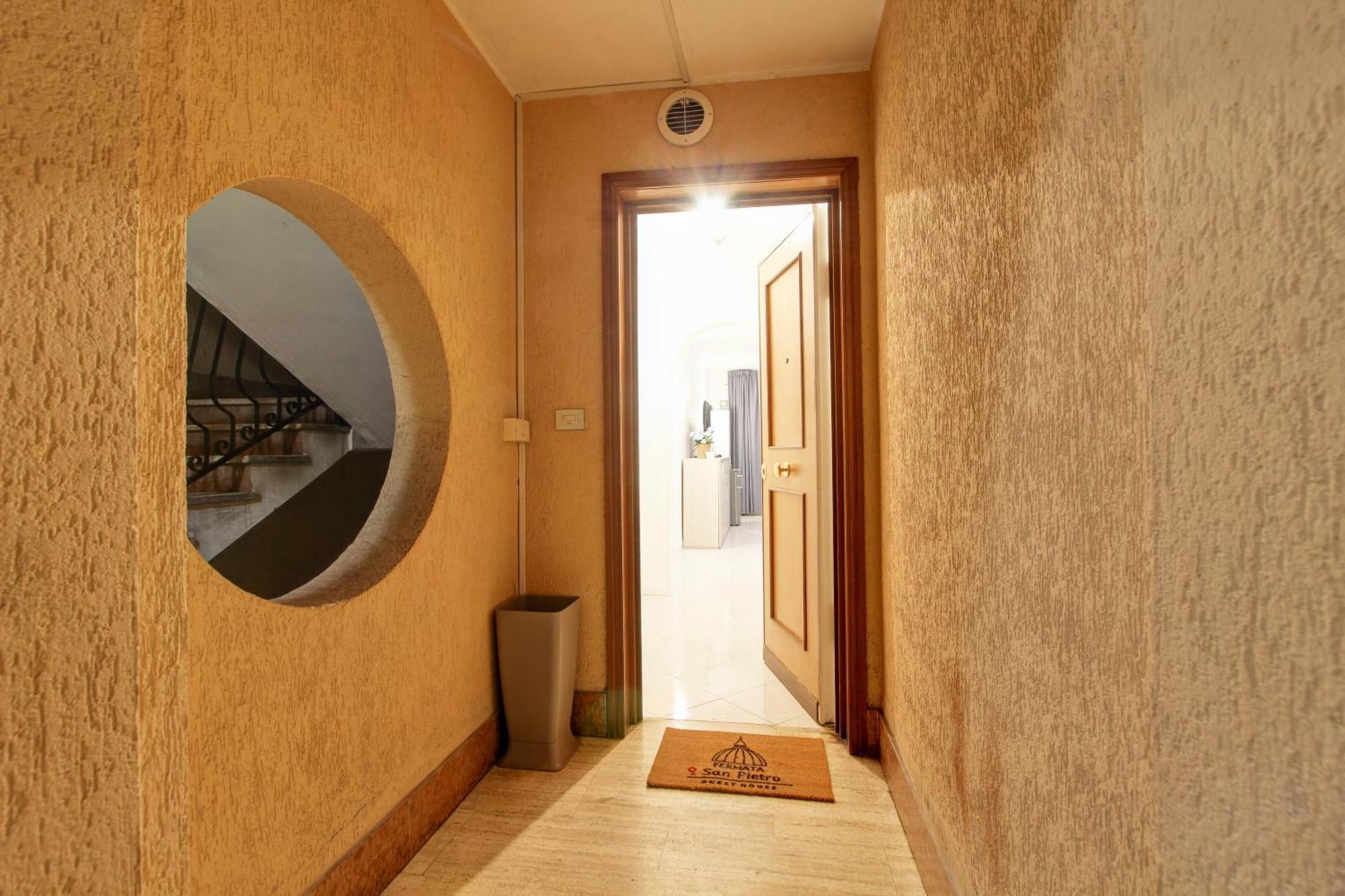Fermata San Pietro - Appartamento Con Parcheggio โรม ภายนอก รูปภาพ